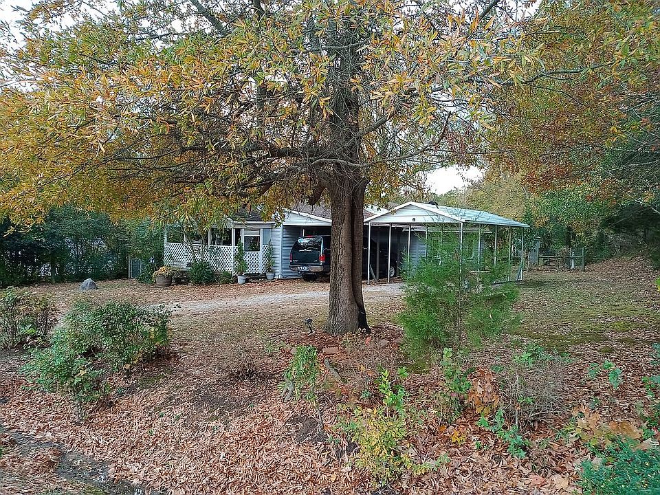 2nd image of 120 Adams Ext