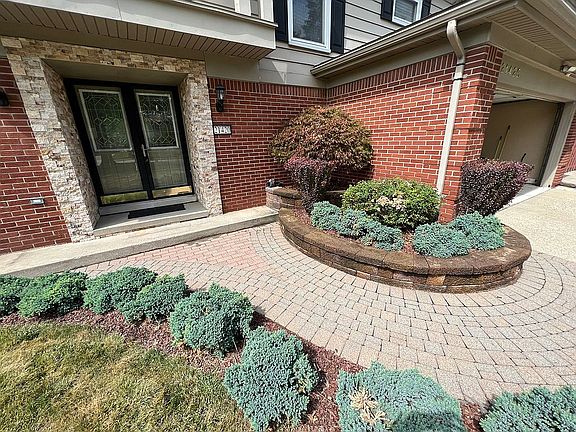 5th image of 21420 Virginia Dr