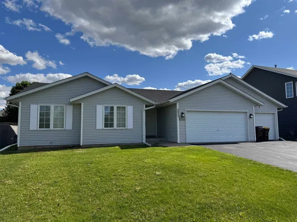 3033 Derbyshire Dr, Machesney Park, IL 61115