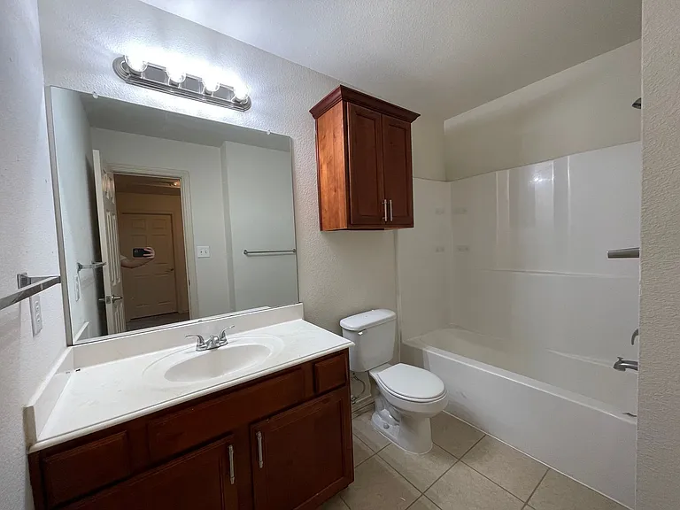 907 Parkplace Rdg — Photo 11