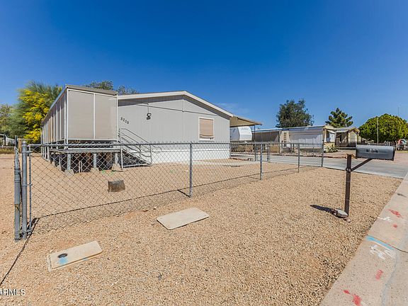 3rd image of 8208 E ALBANY Street