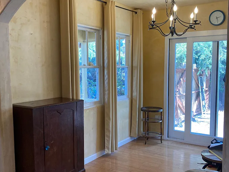 978 Harcourt Ave — Photo 4