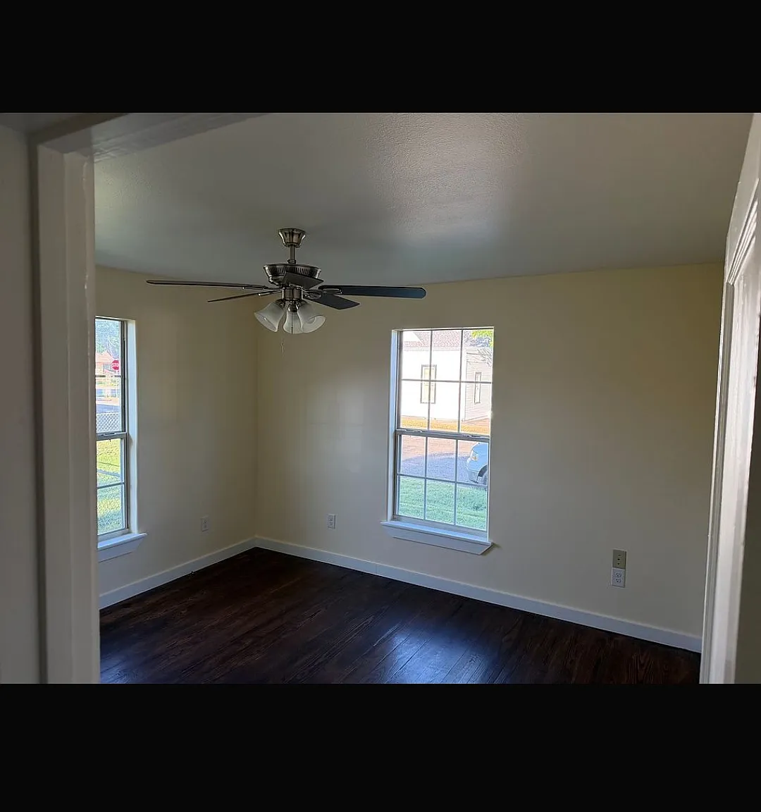 2 bed, 832 sqft, $1,150 — Photo 2