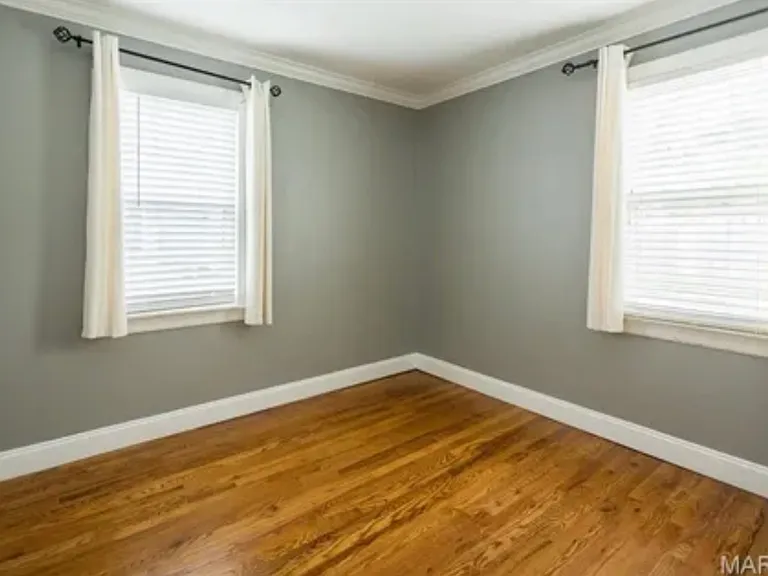 1327 Kraft St — Photo 9