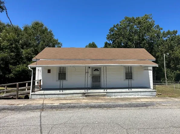 202 Spring St, Union, SC 29379
