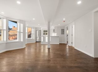 1 School St #R1, Manchester, MA 01944