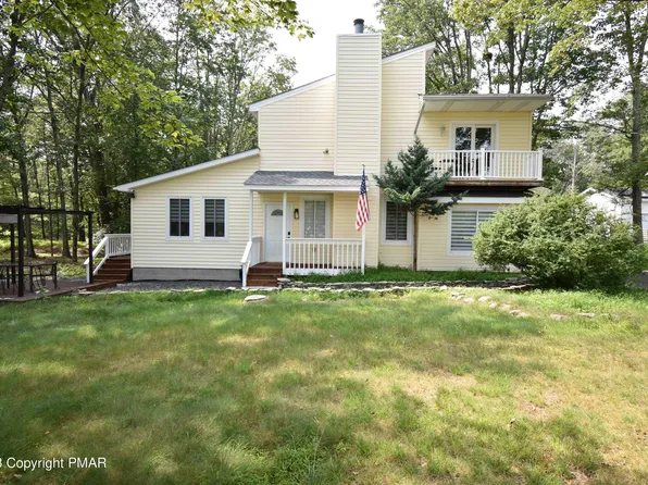 4730 Pine Ridge Dr W, Bushkill, PA 18324