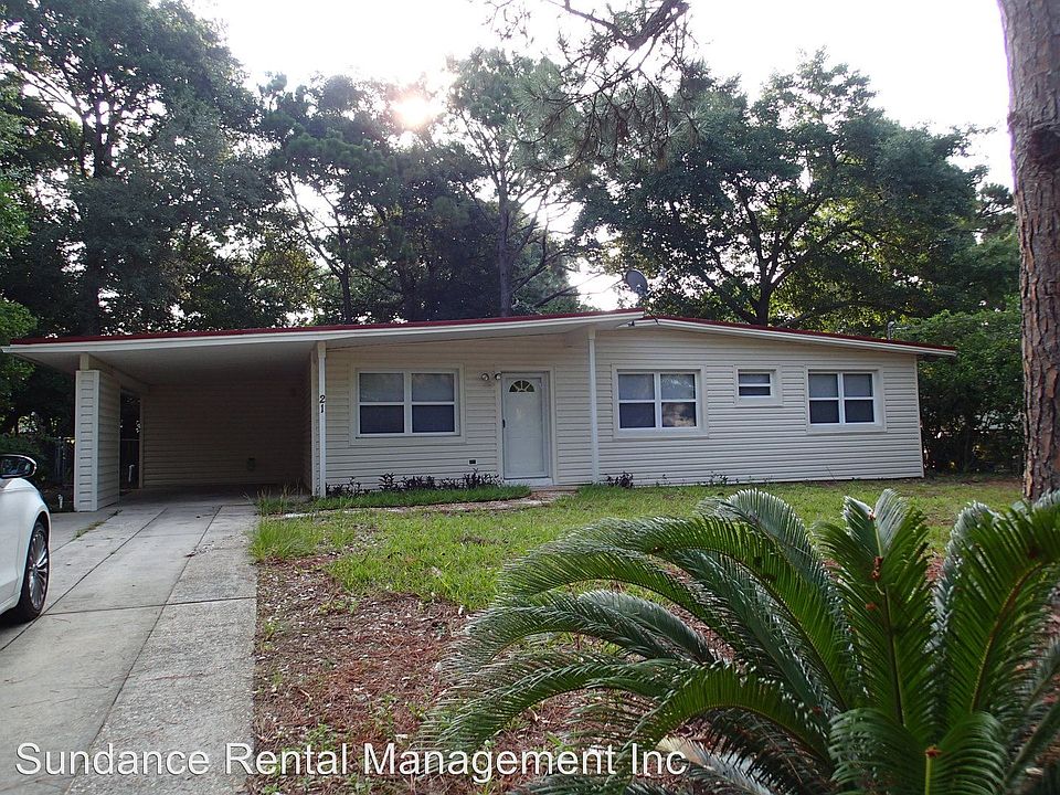 1st image of 21 Laurie Dr NE