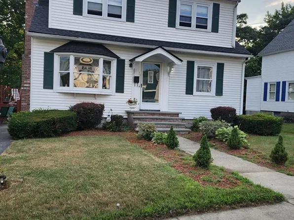 33 Staples St, Lowell, MA 01851