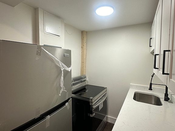 2nd image of 13464 Clifton Blvd #103