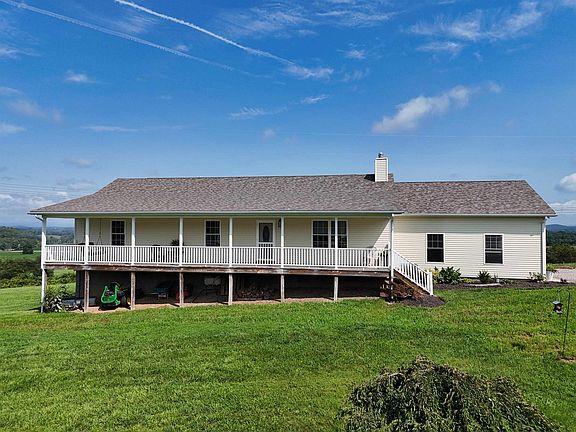 3rd image of 1430 Rustic Ridge Rd