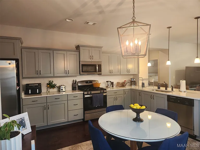 182 Grand Park Dr — Photo 8