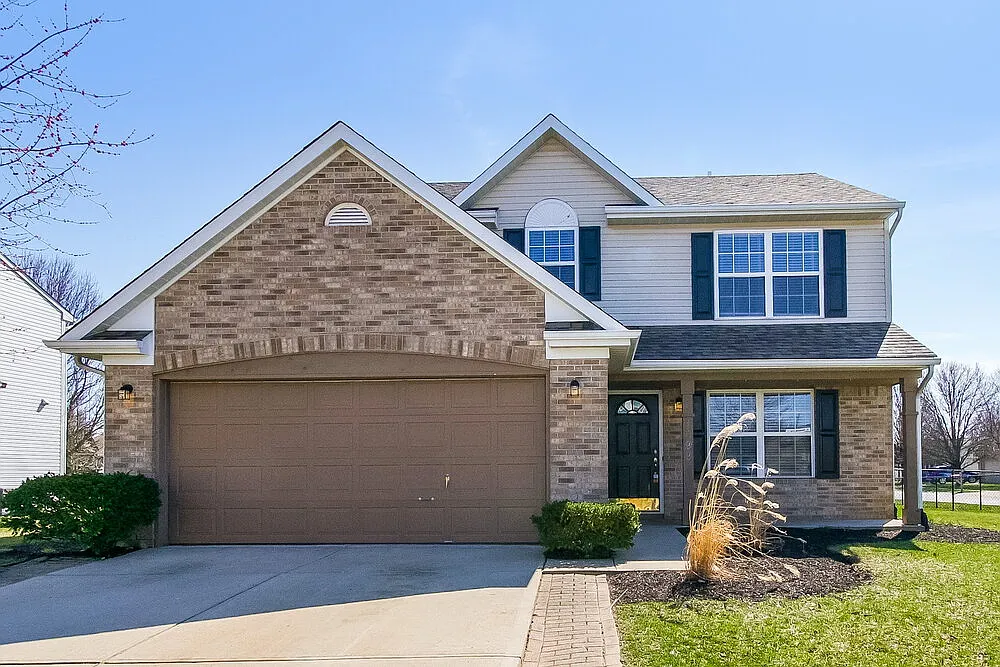 4 bed, 2.5 bath, 1816 sqft, $2,800 — Photo 1