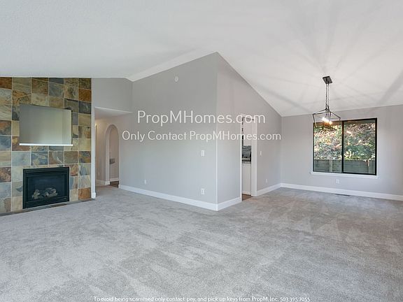 4th image of 3460 SE Aldercrest Rd