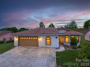 39 Pacifico Dr, Asheville, NC 28806