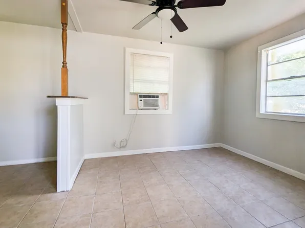 1326 Cantrell Dr #3, San Antonio, TX 78221