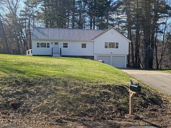 3rd image of 126 Watson Rd
