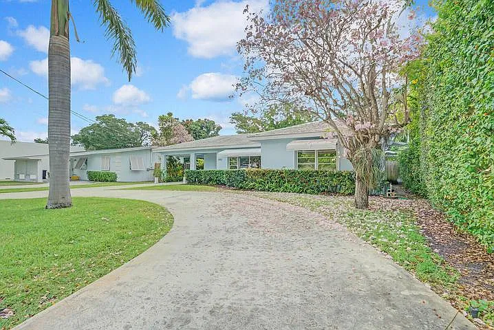 2 bed, 1257 sqft, $2,995 — Photo 2