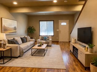 907 W Cherry Ave APT A, Selah, WA 98942