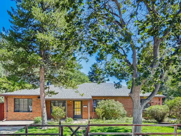 716 Scranton Court, Aurora, CO 80011