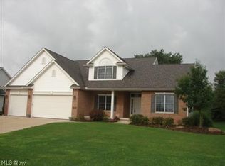 5801 Shallow Creek Ave, Louisville, OH 44641