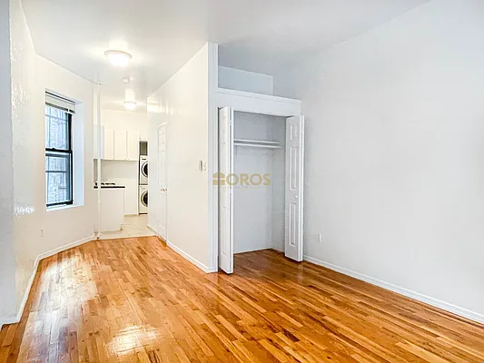 Rented by City Connections Realty | media 3