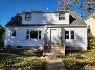 2612 1st Ave NE APT 2, Cedar Rapids, IA 52402