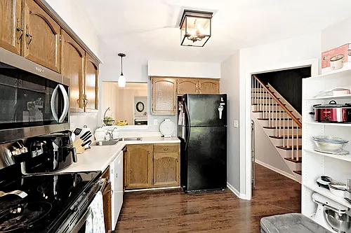 3269 Gateway Cir Photo 1