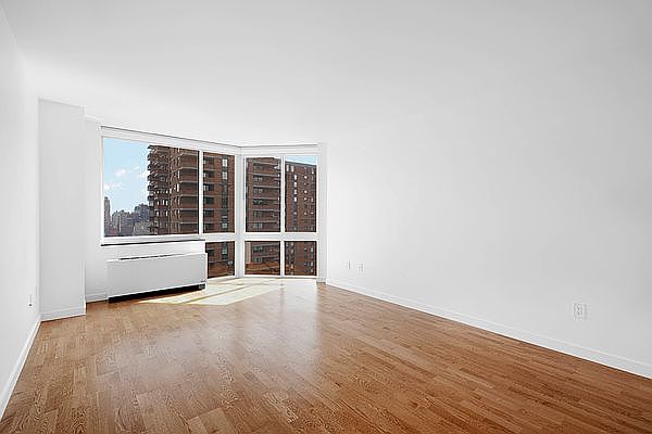 1st image of 420 W 42nd St APT 21C