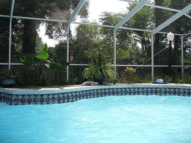 2nd image of 607 S Sylvan Dr