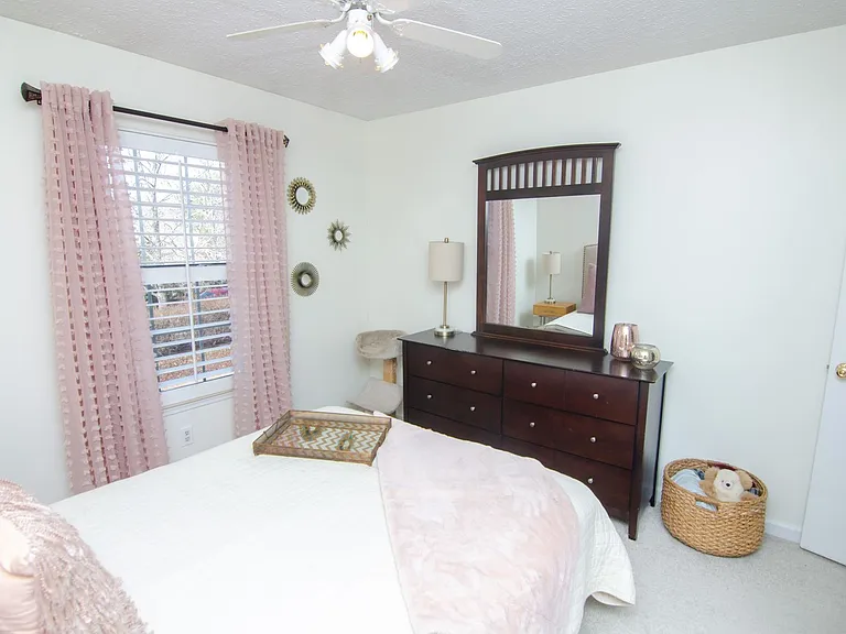 609 Spokane Ct — Photo 15