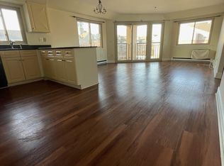 104 North St APT 302, Stamford, CT 06902