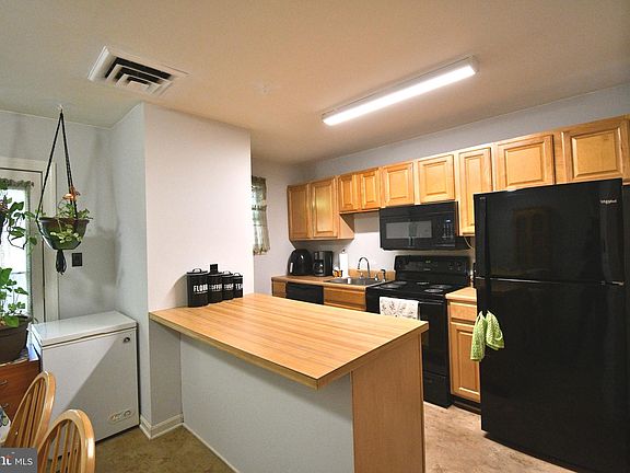 4th image of 7 E Orndorff Dr