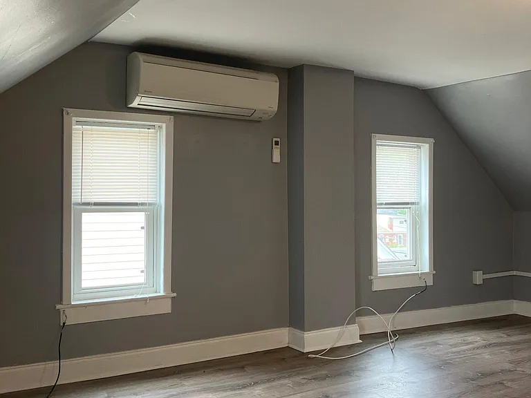 330 E Goepp St — Photo 20