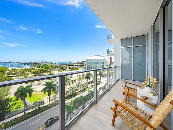 3rd image of 1400 Biscayne Blvd #609