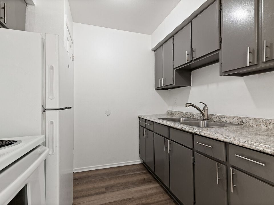 Cove On 13 Roseville, MI Apartment Rentals Roseville, MI Zillow