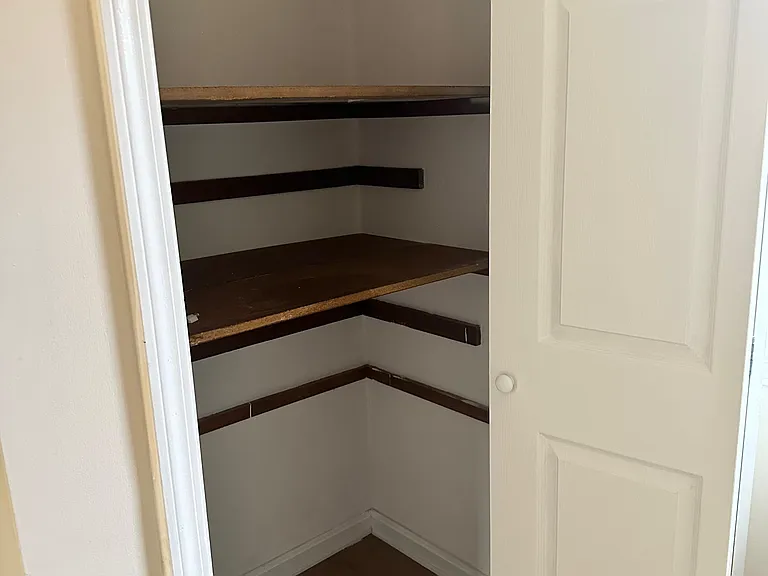 18 Tobin Ave — Photo 11