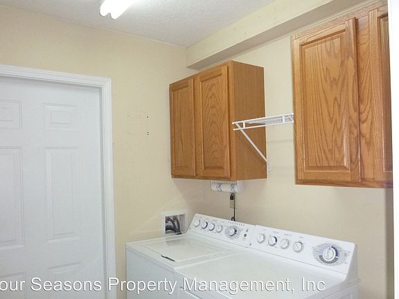 5th image of 8051 Sultana Cres