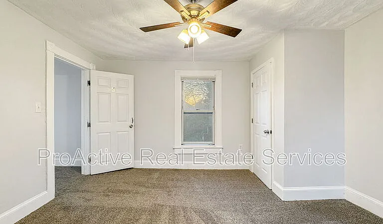 2728 E Virginia Beach Blvd — Photo 19