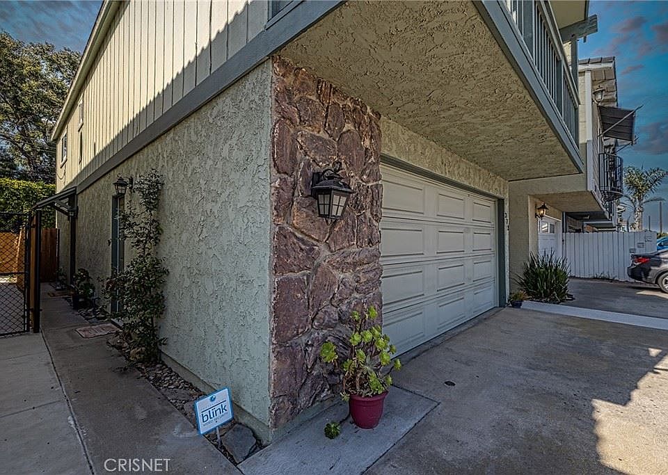 1st image of 11737 Blythe St