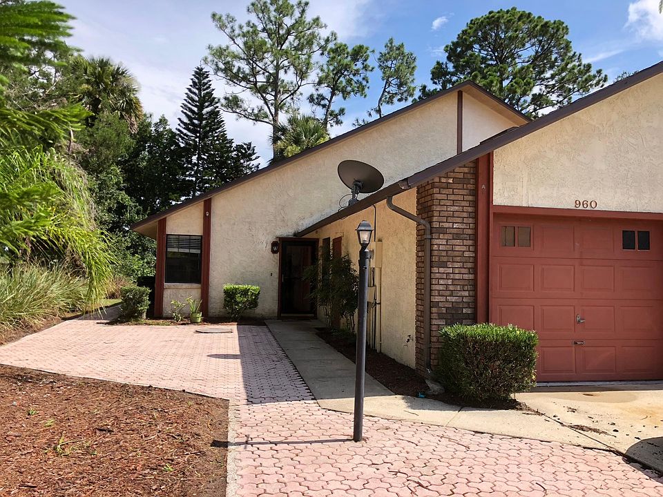 1st image of 960 Stonybrook Cir