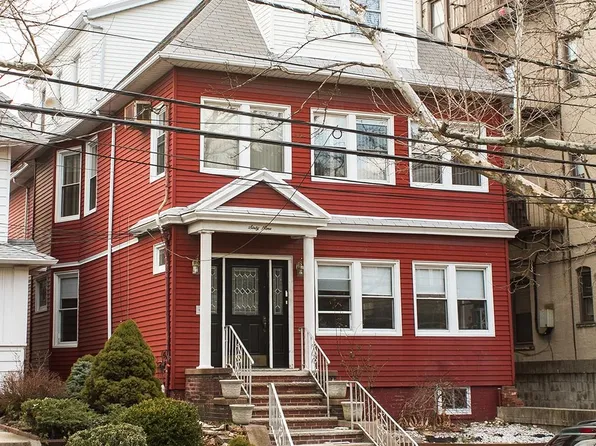 69 W 39th St, Bayonne, NJ 07002