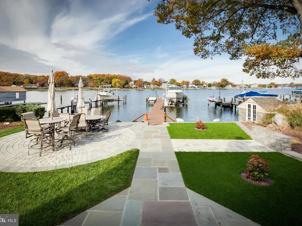 8184 Riverside Dr, Pasadena, MD 21122