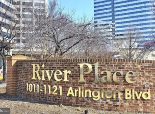 1121 Arlington Blvd APT 448, Arlington, VA 22209