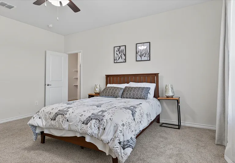 8129 Trudy Ln — Photo 5