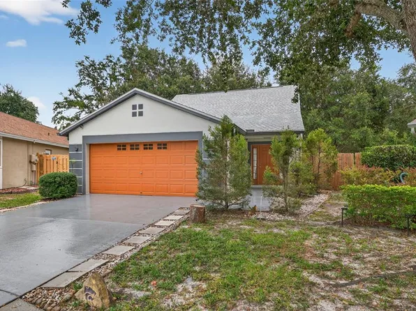 2642 Golden Antler Ln, Lutz, FL 33559