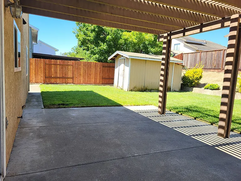 125 Serpentine Dr — Photo 39