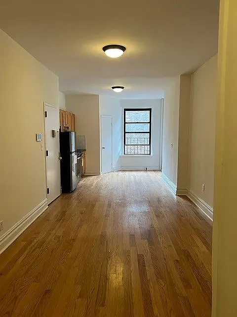 1754 2nd Avenue — Photo 1