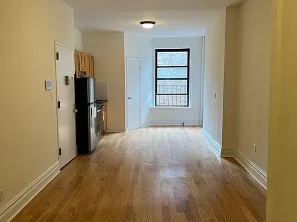 1754 2nd Ave APT 4S, New York, NY 10128