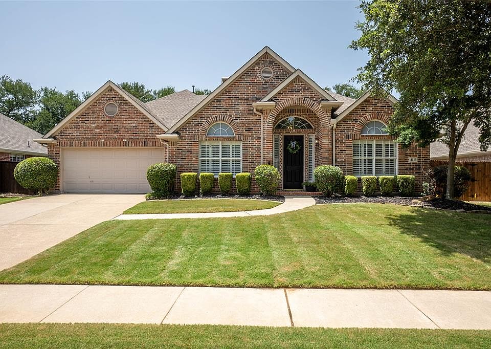 1st image of 4113 Blue Grass Dr